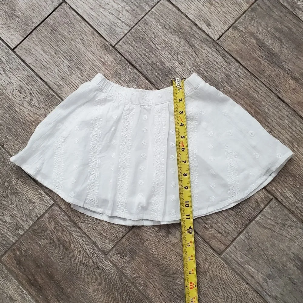 OshKosh B'Gosh white flowy skirt Size 4T